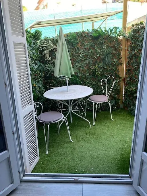Appartamento Jolie Appartement Avec Piscine La Roquette-sur-Siagne